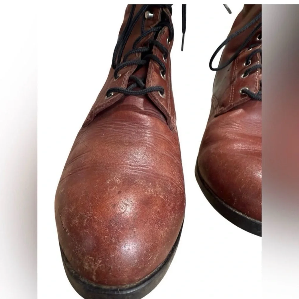Ariat Brown Leather Lace-Up Boots